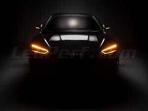 Audi A3 (8V) vista de frente equipada com os piscas dinâmicos Osram LEDriving® para retrovisores